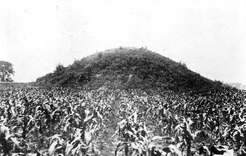 Datei:Adena Mound.jpg