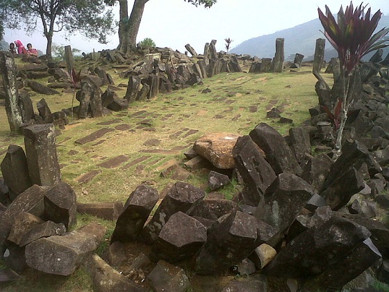 Datei:Gunung Padang Site.jpg
