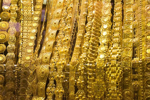 Padmanabhaswamy temple gold chain.jpg
